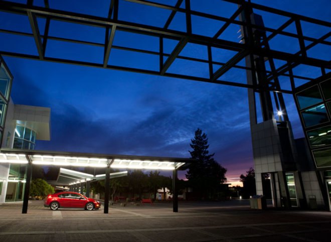 chevy volt, alternative drivetrain, volt, electric vehicle, electric car, plug in hybrid electric car, volt manufacturing, volt manufacturing halt, halt production of the chevy volt, gm electric car, general motors