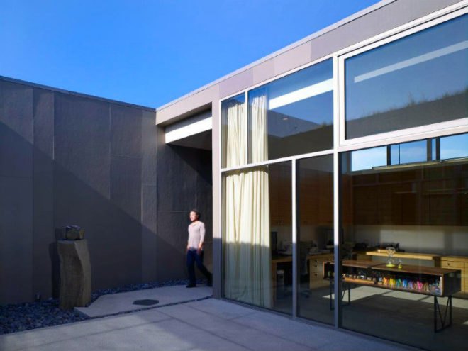 Yin Yang House, Brooks Scarpa, solar home, venice, net zero home, eco home, energy efficient home, net zero