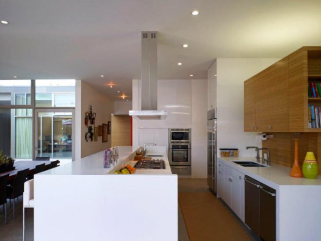 Yin Yang House, Brooks Scarpa, solar home, venice, net zero home, eco home, energy efficient home, net zero