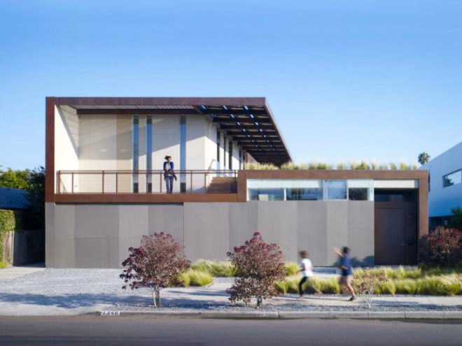 Yin Yang House, Brooks Scarpa, solar home, venice, net zero home, eco home, energy efficient home, net zero
