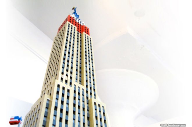 sean kenney, legos, lego art, sean kenney lego art, empire state building, empire state building in legos
