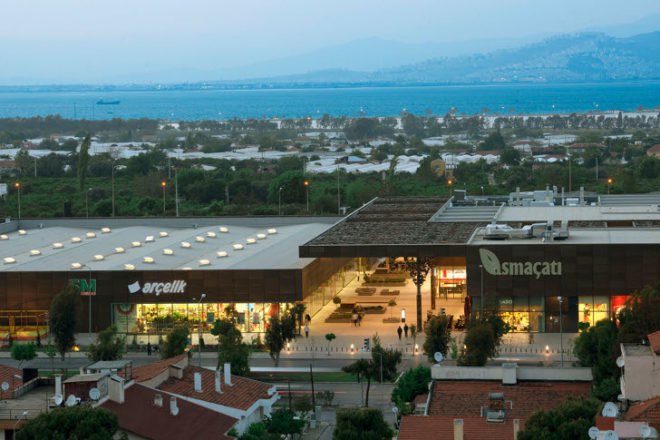 Asmacati Shopping Center, Tabanlioglu Architects, turkey, shopping center, shade screen, sun shade, public space