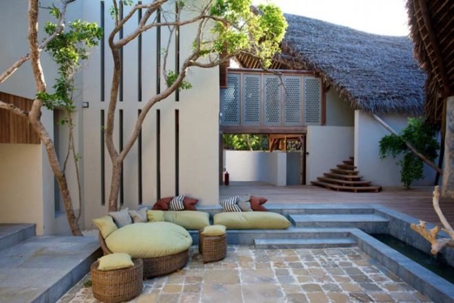 Suluwilo Villa, COA architects, Eco-Lux Villa, Mozambique, boat shape, biodegradable materials, thatched roof, beach, africa, wood, straw, architecture, green Interiors, Recycling / Compost, mud wall, cooling water