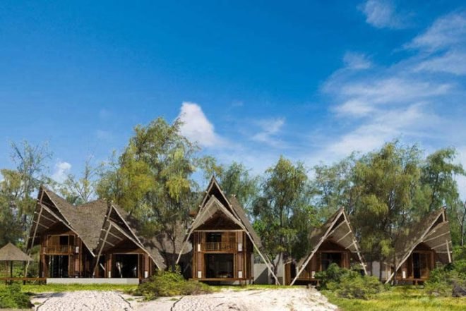 Suluwilo Villa, COA architects, Eco-Lux Villa, Mozambique, boat shape, biodegradable materials, thatched roof, beach, africa, wood, straw, architecture, green Interiors, Recycling / Compost, mud wall, cooling water