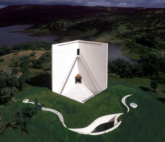 Emilio Ambasz, iconic architecture, 1970s green architecture, spanish architecture modern spanish architecture, underground homes, underground architecture, earth architecture, earth-built home, bermed homes, Casa de Retiro Espiritual