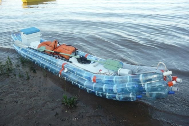 art, green products, green transportation, Federico Blanc, argentine design, argentina, parana river, recycled soda bottles, recycled plastic bottles, recycled kayak