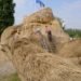 Florentijn Hofman, musk rat, big sculpture, thatch, dutch design, Nieuwerkerk, The Netherlands, dutch countryside, biodegradable materials, local materials, local craftsmen, animals, art, recycled / compost