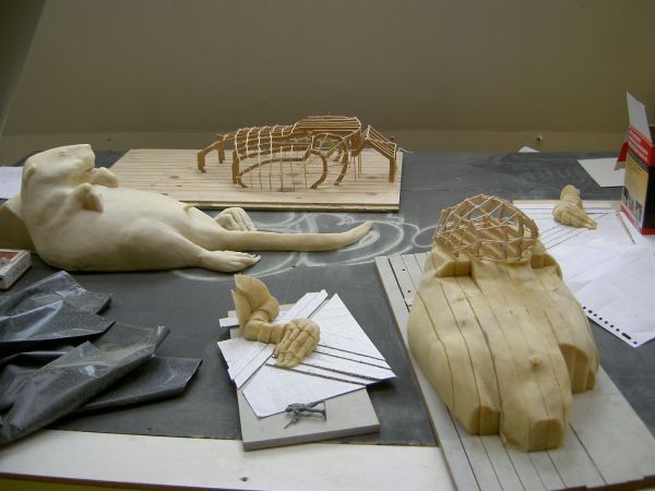 Florentijn Hofman, musk rat, big sculpture, thatch, dutch design, Nieuwerkerk, The Netherlands, dutch countryside, biodegradable materials, local materials, local craftsmen, animals, art, recycled / compost