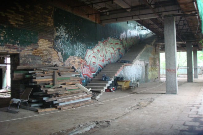 Garage Center for Contemporary Culture, OMA, art gallery, moscow, gorky park, green renovation, art exhibition space,