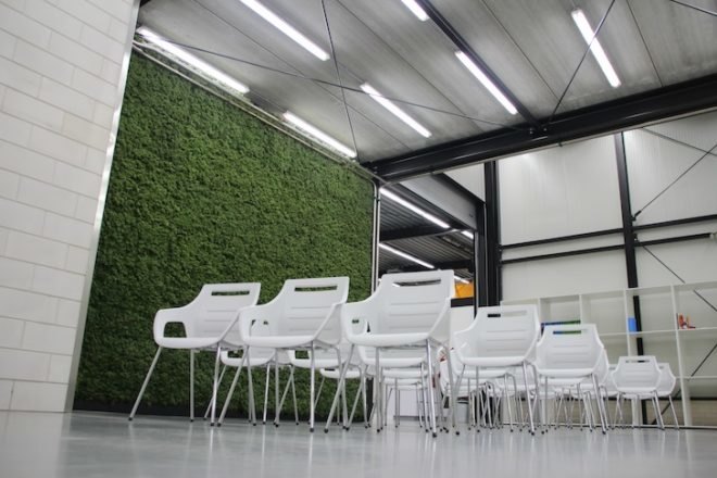 Oasegroen, moss, DIY, Dutch, Netherlands, Kate Moss, green design, green interiors, green materials, vertical garden, green wall, eco-design, sustainable design, lichen, self-sustaining, cradle-to-cradle