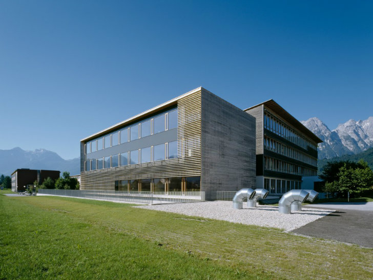 Salzburg University of Applied Sciences, Dietrich Untertrifaller, passive house, passivhaus, timber construction, eco university