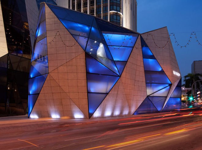 green design, eco design, sustainable design, double skinned facade, renovation, Kuala Lumpur Starhill Gallery, Spark Architects, Chanel, Louis Vuitton, Sehpora, prismatic addition, LED lights