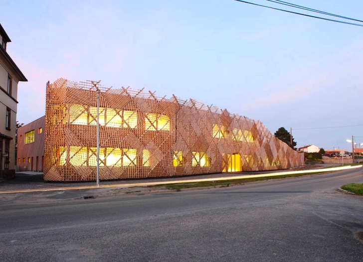 Fluor architects, Drulingen creche, France, Alsace, green design, sustainable design, eco=design, green roof, daylighting, insulation, underfloor heating, energy efficiency