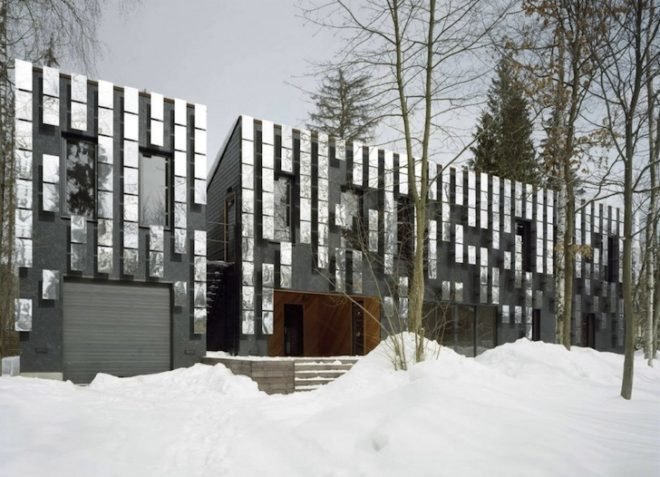 Mirror Mongayt, Berlaskoni, Russia, moscow, mirrors, pixelated, design, green design, prefab construction, sustainable design, eco-design, recycled materials, locally-sourced materials, energy efficiency, daylighting
