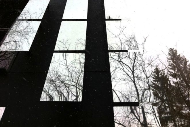 Mirror Mongayt, Berlaskoni, Russia, moscow, mirrors, pixelated, design, green design, prefab construction, sustainable design, eco-design, recycled materials, locally-sourced materials, energy efficiency, daylighting