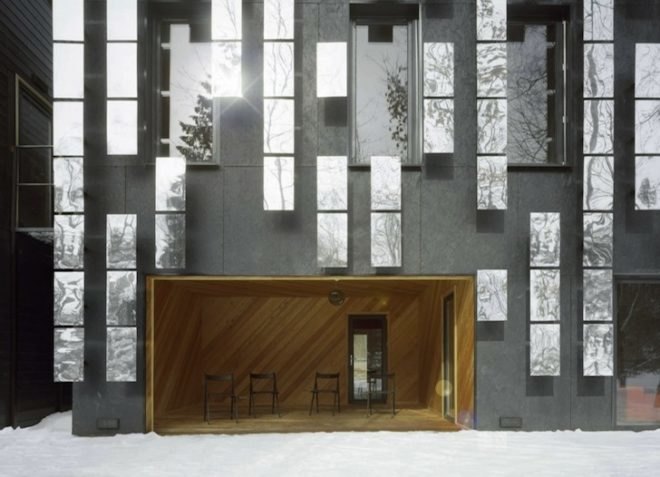 Mirror Mongayt, Berlaskoni, Russia, moscow, mirrors, pixelated, design, green design, prefab construction, sustainable design, eco-design, recycled materials, locally-sourced materials, energy efficiency, daylighting