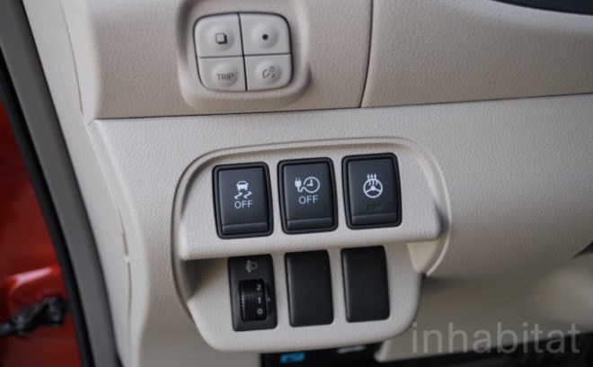 Nissan LEAF, LEAF EV, electric car, electric vehicle, test drive, Laura K. Cowan, green car, green vehicle, green transportation