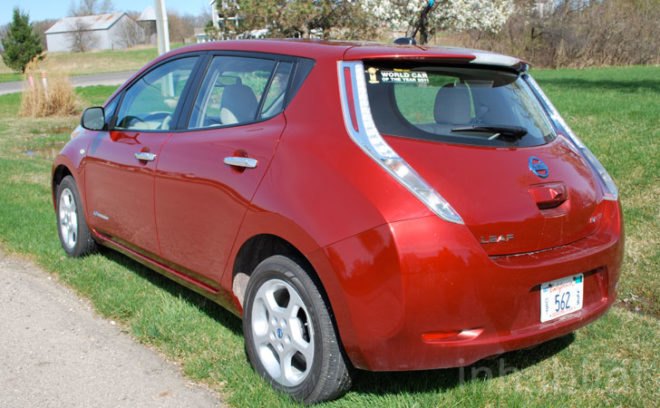 Nissan LEAF, LEAF EV, electric car, electric vehicle, test drive, Laura K. Cowan, green car, green vehicle, green transportation