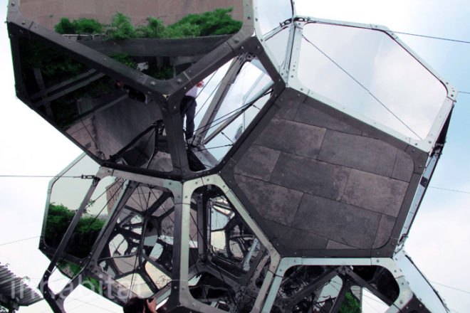 Met museum, metropolitan museum of art, Tomas Saraceno, geodesic architecture, Cloud City, floating architecture, futuristic architecture, summer at the met, ny architecture, temporary architecture, space architecture