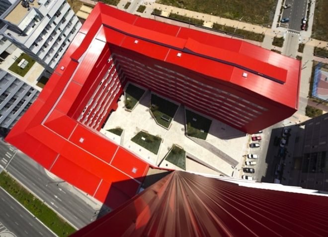 Salburua, Spain, social design, social housing, affordable housing, cogeneration, excess energy, energy savings, green design, sustainable design, eco design, ACXT, 242 social housing units, natural gas