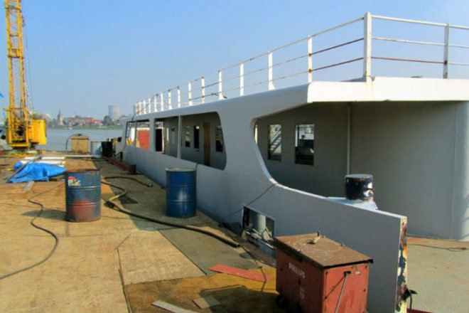 Badboot Antwerpen, Sculp(it), badboot, floating swimming pool, eco swimming pool, antwerp, floating pool, water filtration