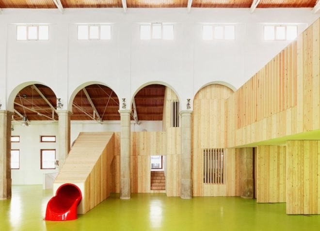 Miquel Mariné Núñez, César Rueda Boné, green renovation, sustainable renovation, spain, marketplace, children's center, green design, sustainable design, eco-design, conifer wood, lightweight construction materials, temporary structure