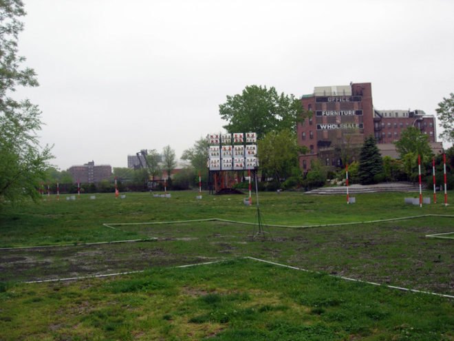 green design, eco design, sustainable design, Socrates Sculpture Park, Natalie Jeremijenko, Long Island city, urban Farming, AgBags, xDesign Environmental Health Clinic at NYU, Mary Miss, Rikrit Tiravanija, George Trakas