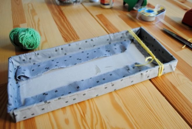 DIY Earring Holder, do-it-yourself design, DIY design, recycled earring holder, green design projects, sustainable design, craft, how-to earring holder, recycled materials, recycled design