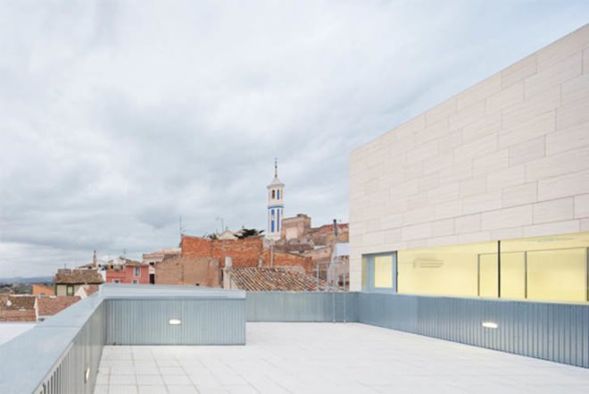 Exit Architects, Holy Week Museum Hellin, Museo de Semana Santa de Hellín, U-profile glass, concrete, contrasting facade, old and new, spain, architecture, green design, sustainable design, eco-design, green renovation, adaptive reuse, Spain, architecture