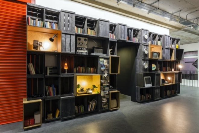 Google Campus, Jump Studios, london, cargotecture, shipping containers, eco office, green office, green interiors