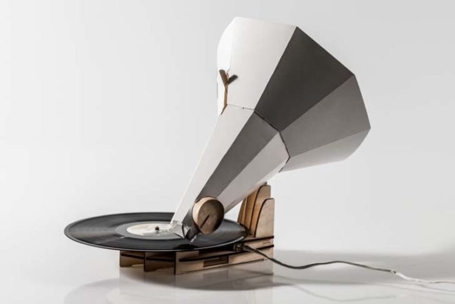 Jón Helgi Hólmgeirsson, Icelandic design, Flatpack, paper, wood, gramophone, Emile Berliner, biodegradable materials, Recycling / Compost, Art, green gadgets, Green Products,