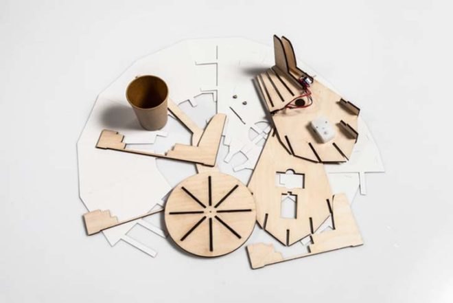 Jón Helgi Hólmgeirsson, Icelandic design, Flatpack, paper, wood, gramophone, Emile Berliner, biodegradable materials, Recycling / Compost, Art, green gadgets, Green Products,