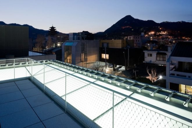 Seoul, Kukje Art Center, SO-IL, Iwan Baan, architecture, South Korea, urban planning, art gallery, green design, sustainable design, eco-design, flexible facade, daylighting, solar gain