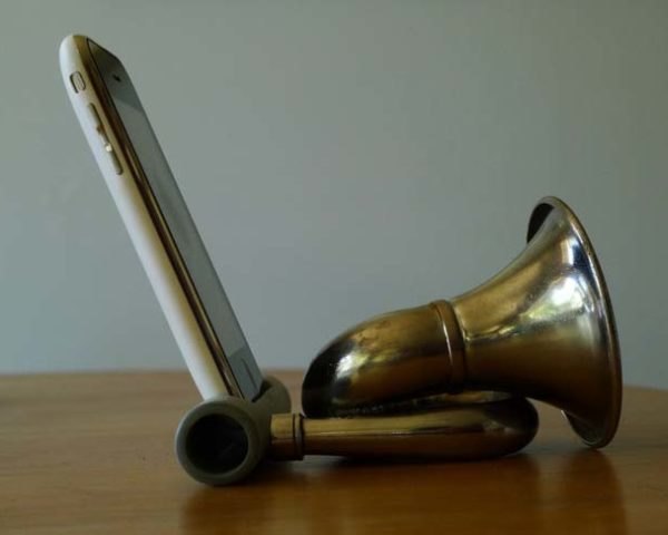 Lowtechatmo, iPhone Amplifier, electricity-free iPhone speakers, DIY, iPhone amplifier, Bicycles, Green Products, green gadgets,