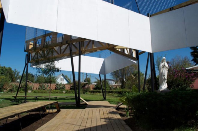 Adolfo Nicolás Moyano Retamal, green cloud, nube verde, outdoor canopy, outdoor pavilion, green pavilion, living pavilion, plant bearing canopy, nature and the elderly, architecture for the elderly, landscape architecture, retirement home architecture