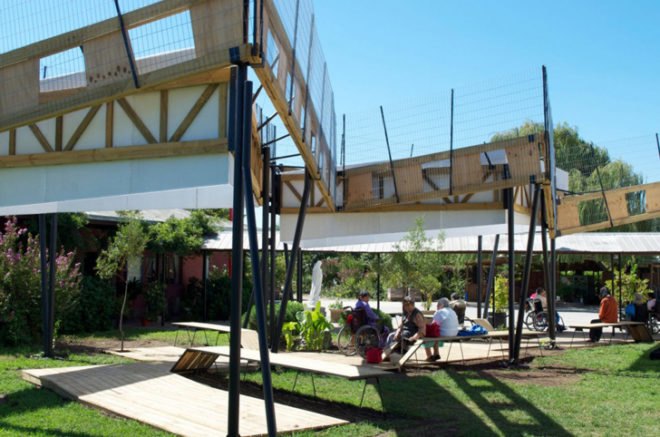 Adolfo Nicolás Moyano Retamal, green cloud, nube verde, outdoor canopy, outdoor pavilion, green pavilion, living pavilion, plant bearing canopy, nature and the elderly, architecture for the elderly, landscape architecture, retirement home architecture