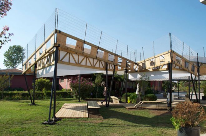 Adolfo Nicolás Moyano Retamal, green cloud, nube verde, outdoor canopy, outdoor pavilion, green pavilion, living pavilion, plant bearing canopy, nature and the elderly, architecture for the elderly, landscape architecture, retirement home architecture