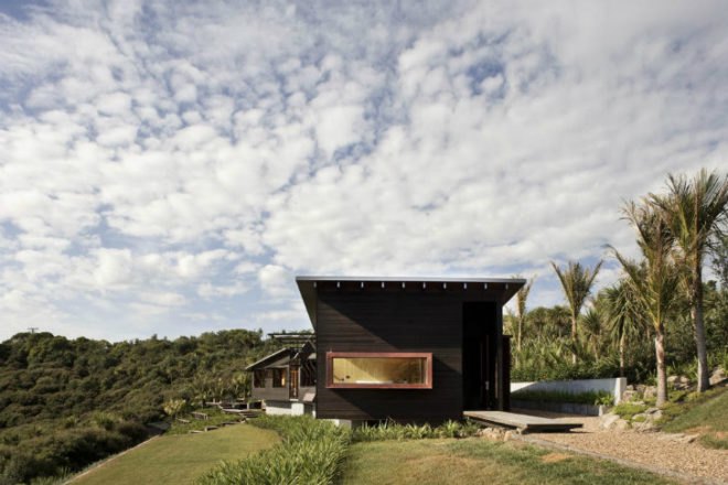 Owhanake Bay House, Strachan Group Architects, outdoor living, new zealand, eco home, green home,