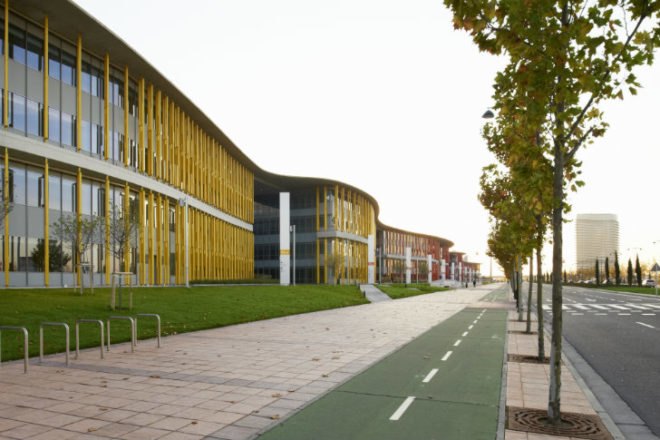 Reconversion Expo-Zaragoza, Estudio Lemela, zaragoza, expo 2008, green renovation, eco offices, green office park, green roof
