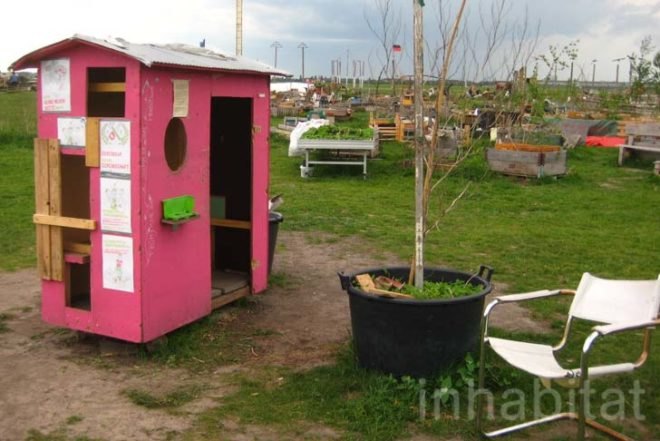 Stadtteilgarten Schillerkiez, Tempelhof airport, berlin, community gardens, food, growing food, mobile garden, abandoned airport, people initiatives, recycled pallets, recycled matrials, social design, Urban design, Sustainable Food, Architecture, green furniture, Botanical, diy, Gardening, Recycled Materials, Recycling / Compost