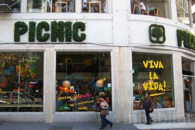 Vegan Fast Food, Buenos Aires, Picnic, food, fresh produce, natural light, vintage furniture, Sustainable Food, green Interiors