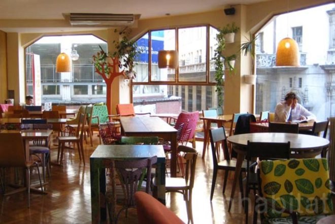 Vegan Fast Food, Buenos Aires, Picnic, food, fresh produce, natural light, vintage furniture, Sustainable Food, green Interiors