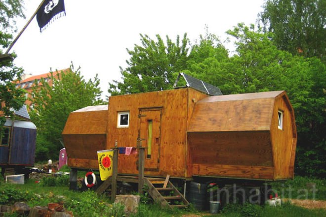 Berlin,Wagendorf Lohmühle, Caravan Village, experimental architectural, vermicompost, compost, rain water collection system, clothes recycling, art, recycled materials, caravan, kreuzberg, Prefab Housing, Architecture, Urban design social design, Renewable Energy Recycling / Compost, Botanical,