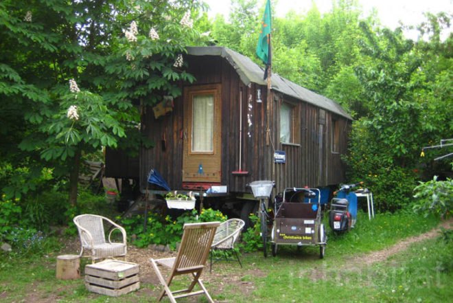 Berlin,Wagendorf Lohmühle, Caravan Village, experimental architectural, vermicompost, compost, rain water collection system, clothes recycling, art, recycled materials, caravan, kreuzberg, Prefab Housing, Architecture, Urban design social design, Renewable Energy Recycling / Compost, Botanical,