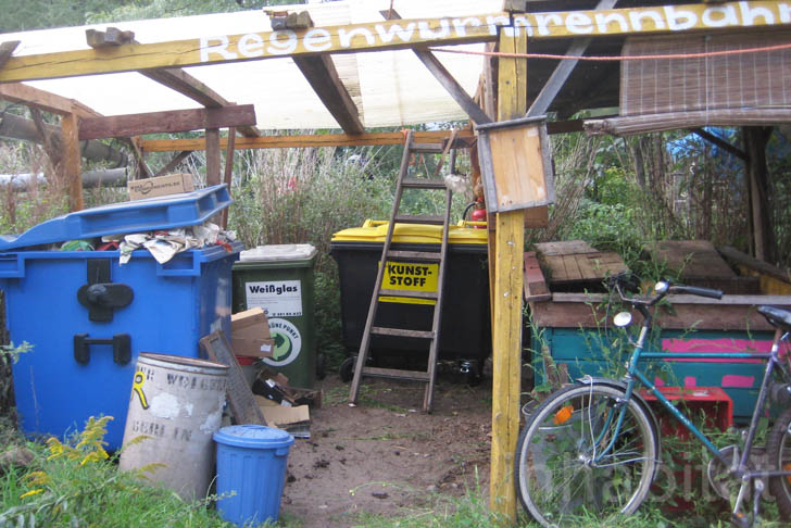 Berlin,Wagendorf Lohmühle, Caravan Village, experimental architectural, vermicompost, compost, rain water collection system, clothes recycling, art, recycled materials, caravan, kreuzberg, Prefab Housing, Architecture, Urban design social design, Renewable Energy Recycling / Compost, Botanical,
