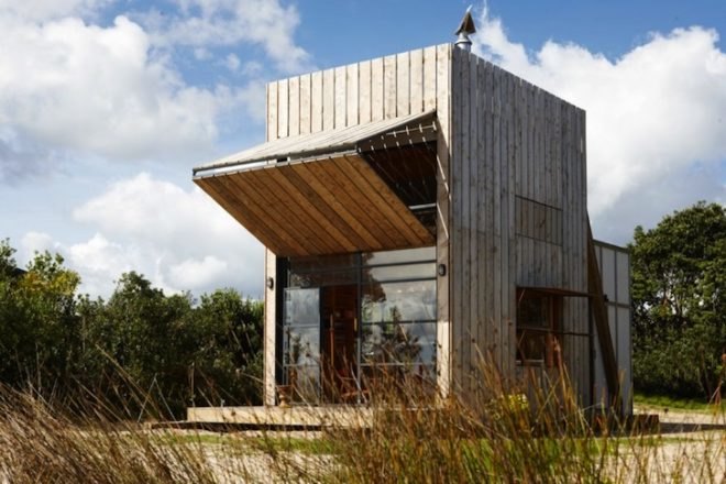 Crosson Clarke Carnachan Architects, Whanapoua Sled house, sleds, beach, New Zealand, natural materials, grey water recycling, rising seas, climate change, green design, sustainable design, eco-design, modular design
