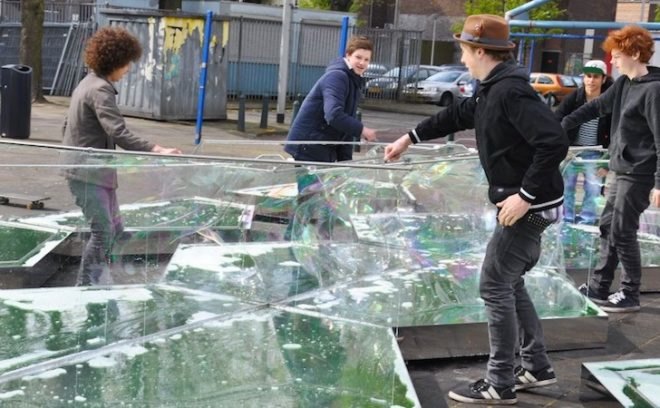 Bubble Building, The Netherlands, ZigZagCity, Rotterdam, DUS Architects, temporary design, green design, sustainable design, eco-design, global economic crises, tiny footprint, interactive design, community