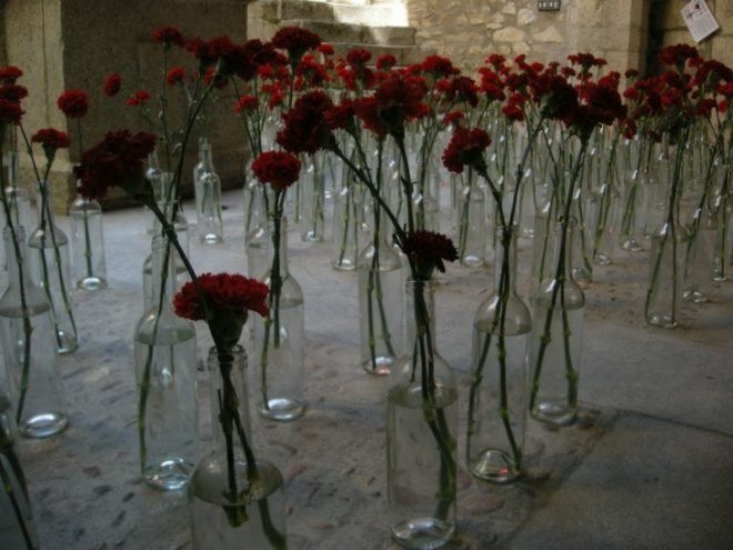 girona flower festival, tiempo de flores, catalan flower festival, flower show, spain spring celebration, sustainable art, landscape gardening, flower artwork
