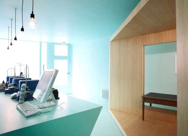 F R E A K S freearchitects, Heliocosm, natural cosmetics, Paris, green renovation, timber, minimalist, recycled materials, organic cosmetics, green design, sustainable design, eco-design