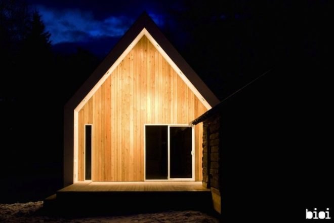 green design, sustainable design, eco-design, Warburg House, Alberta, Canada, EnerGuide, energy efficiency, Bioi Architects, daylighting, southern exposure, insulation, passive cooling,